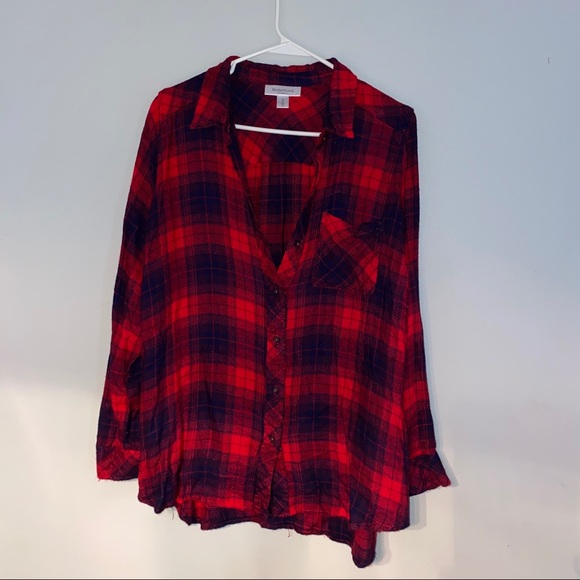 Motherhood Maternity Tops - 🌸Motherhood Maternity Plaid button down shirt